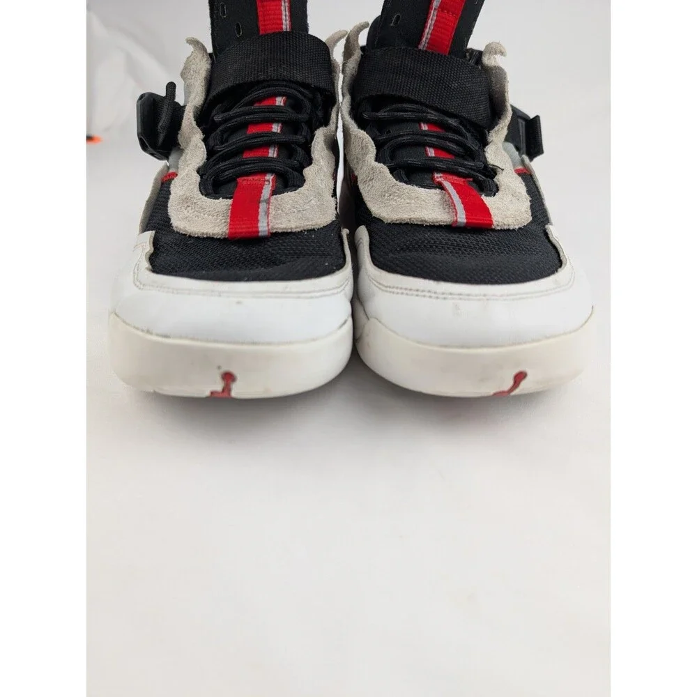 Men's 10 NIKE 2019 Jordan Defy SP Mid Top Sneaker White Red Black CJ7698-106